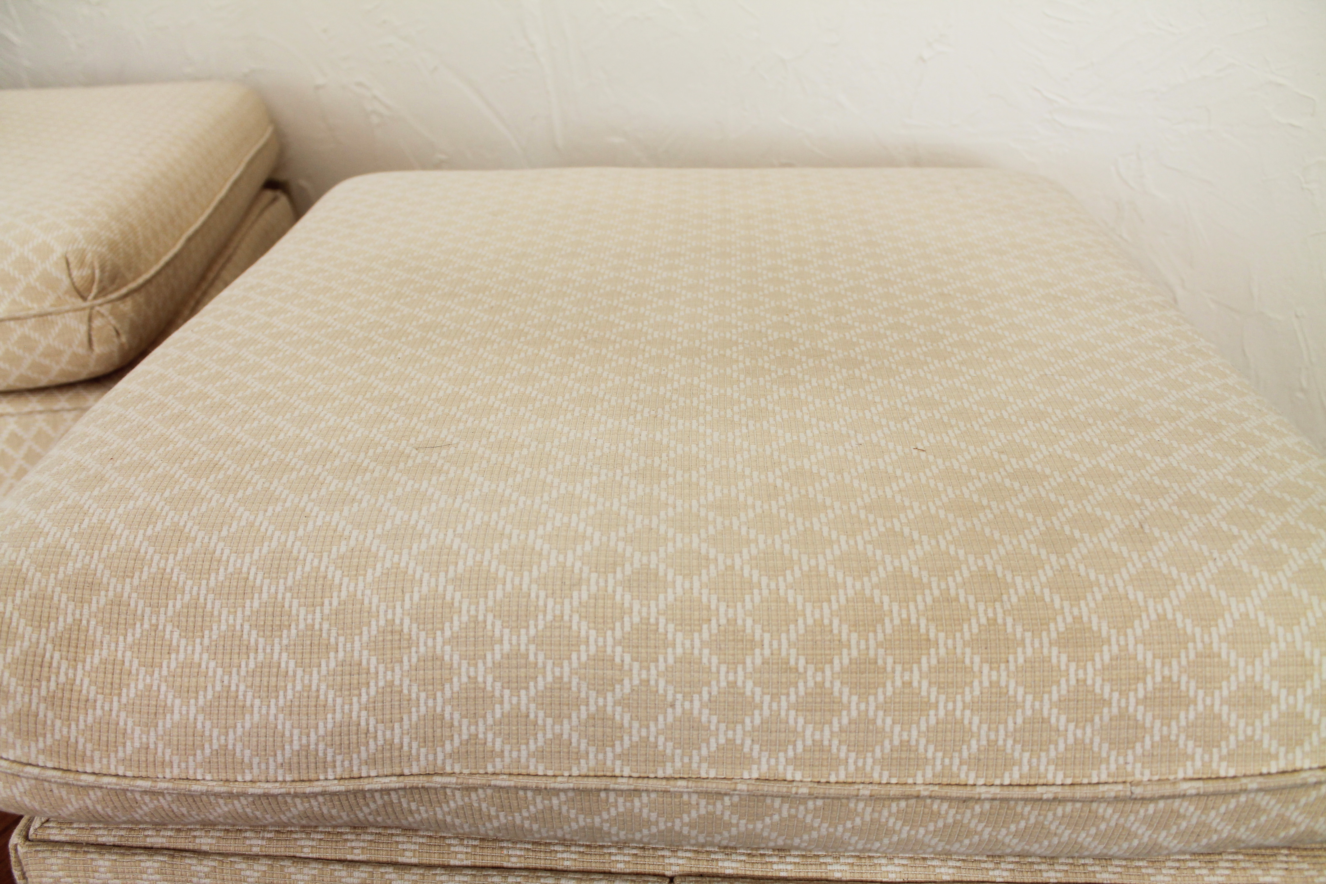 cream colored ottoman cream colored ottoman 1x1 ottoman ebth cream colored ottoman cream colored ottoman 1x1 ottoman ebth